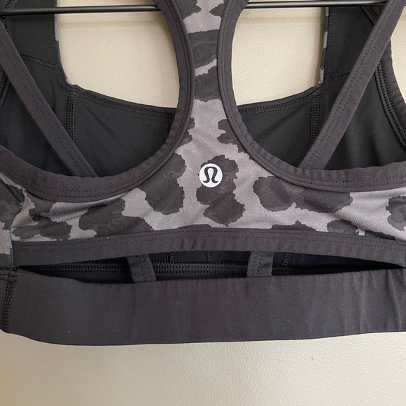 Lululemon Splendour Bra Black Grey Cheetah Print Sz 2 Strappy Back Gym Athletic‎ - Picture 13 of 16